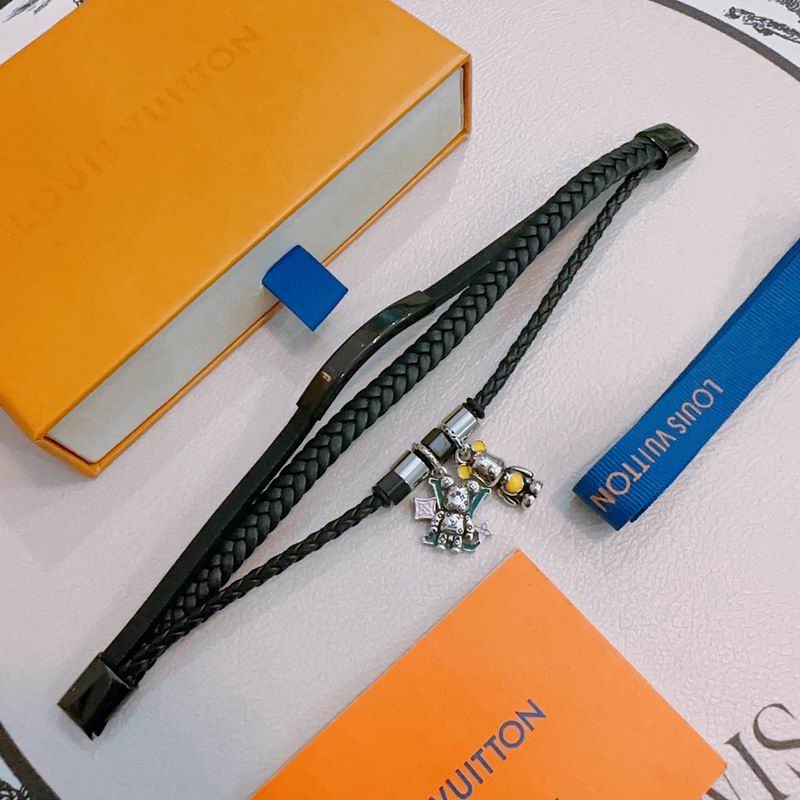 LV Bracelet 12yxx253 (2)