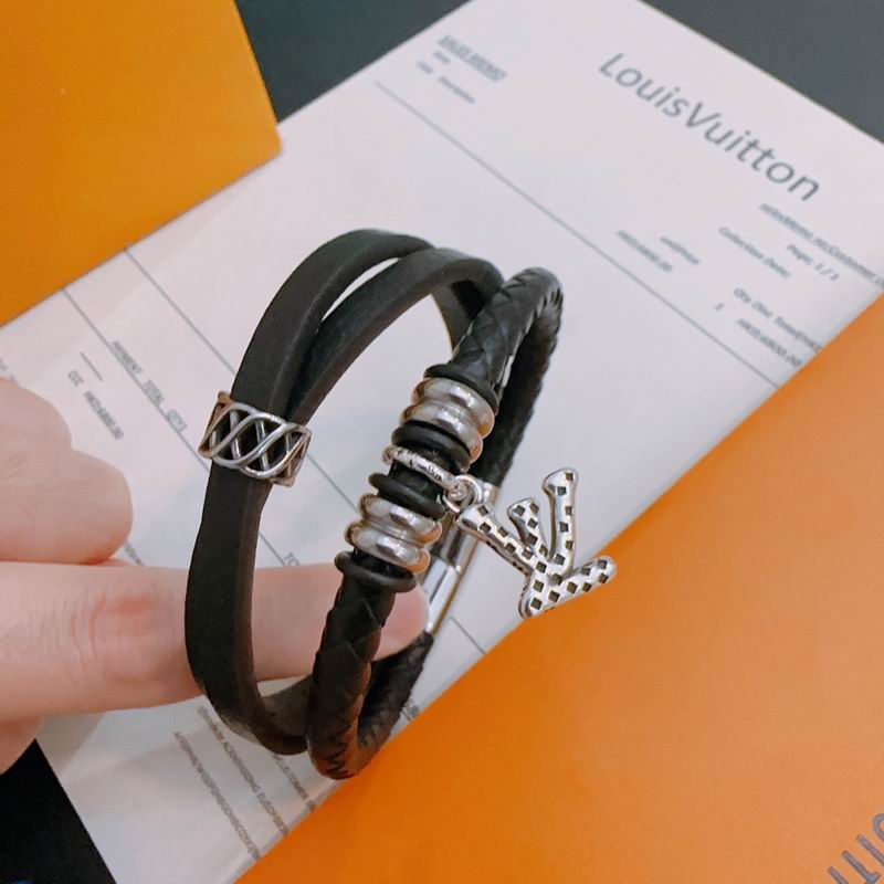 LV Bracelet 12yxx255 (6)