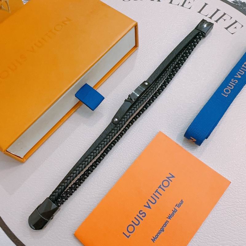 LV Bracelet 12yxx257 (3)