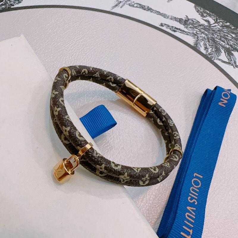 LV Bracelet 12yxx258 (9)
