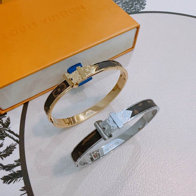 LV Bracelet 12yxx259 (2)