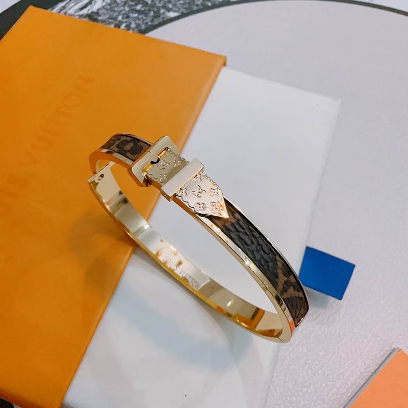LV Bracelet 12yxx259 (5)
