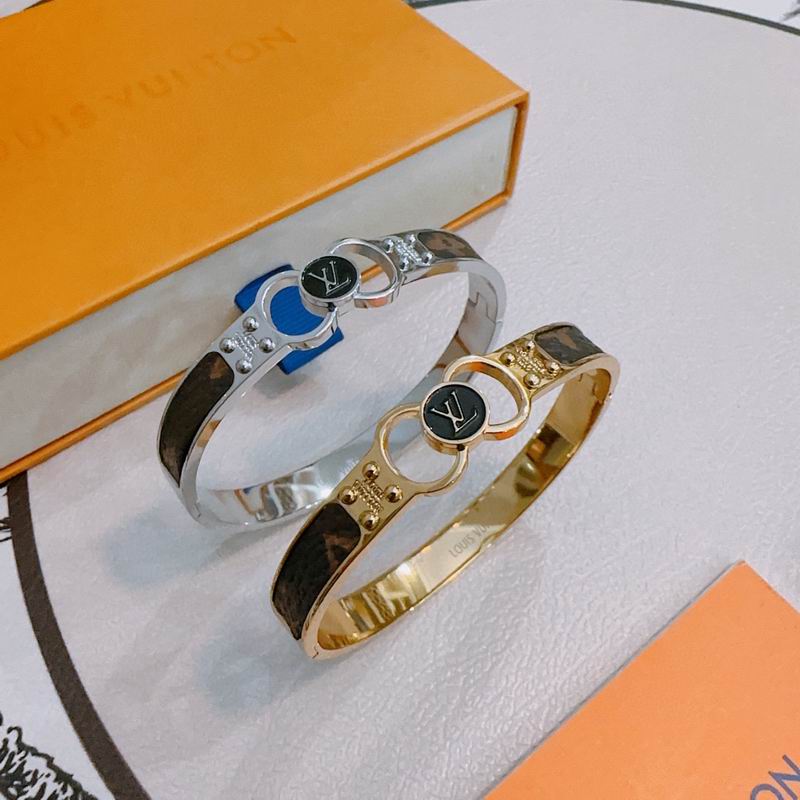LV Bracelet 12yxx259 (7)