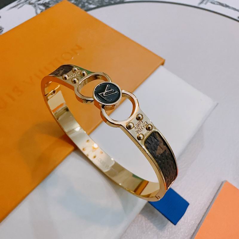 LV Bracelet 12yxx259 (9)