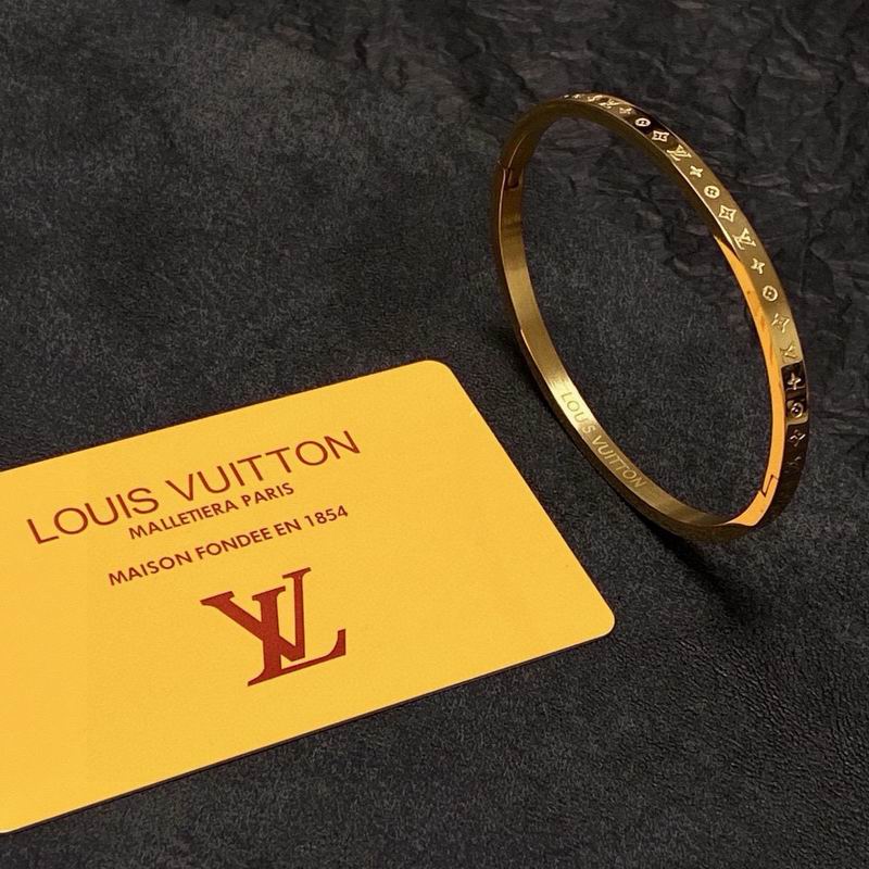 LV Bracelet 12yxx261 (8)