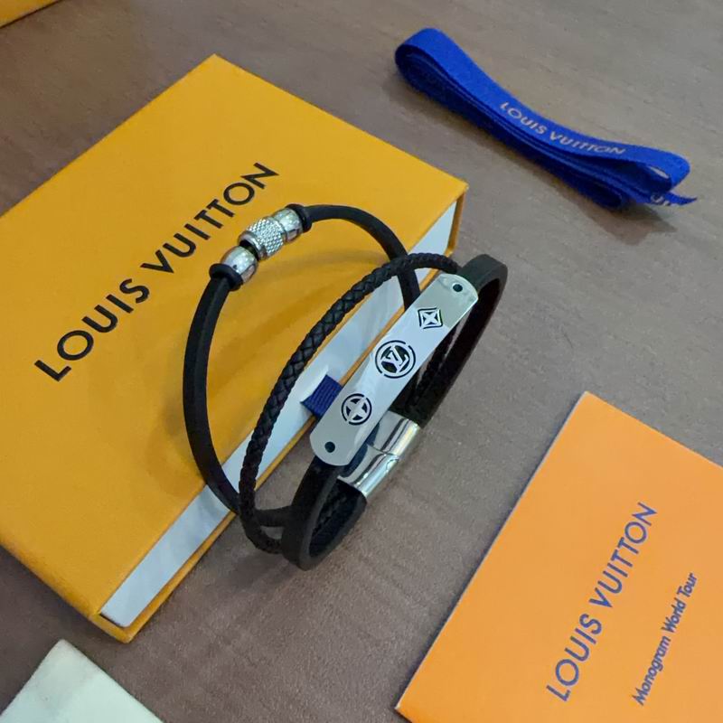 LV Bracelet 12yxx262 (19)