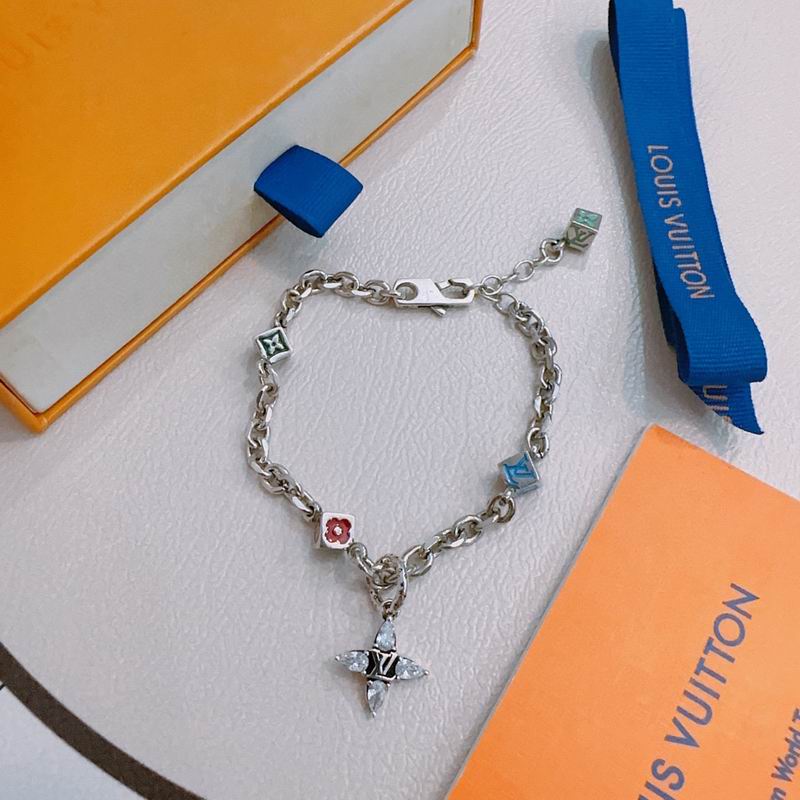 LV Bracelet 12yxx264 (1)