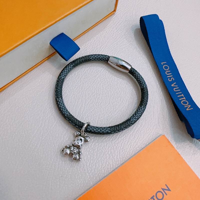 LV Bracelet 12yxx265 (4)