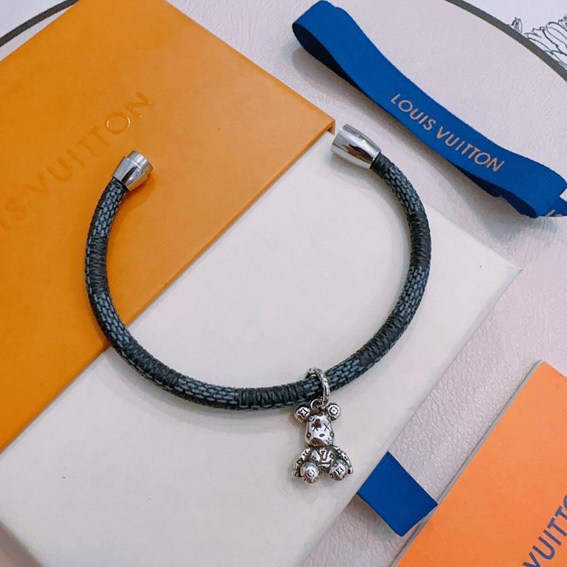 LV Bracelet 12yxx265 (5)