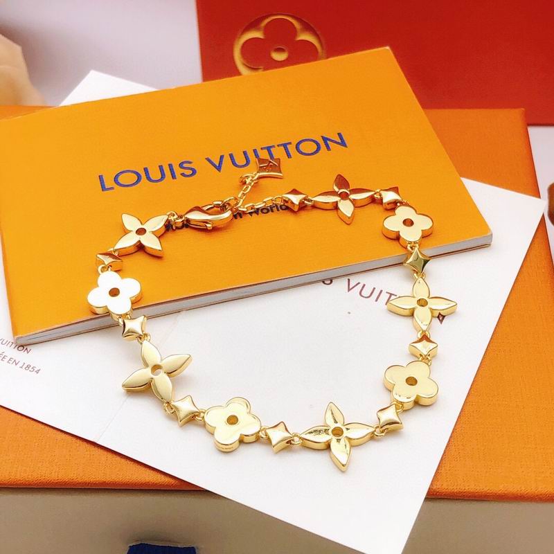 LV Bracelet 12yxx269 (3)