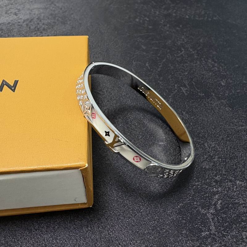 LV Bracelet 12yxx270 (3)