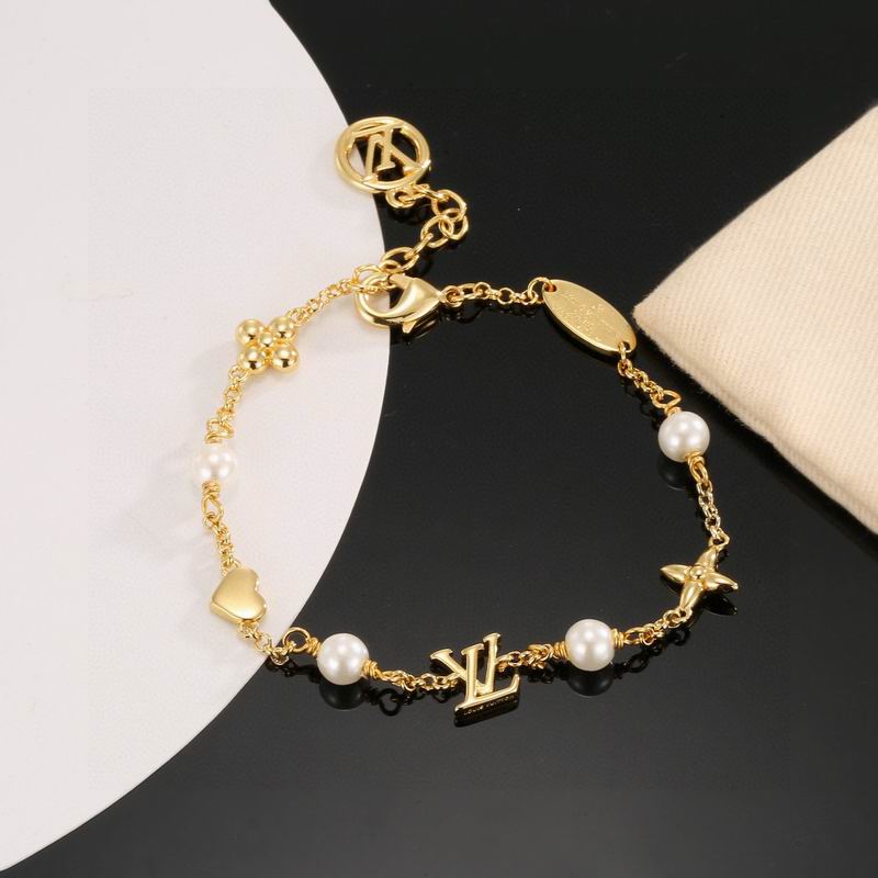 LV Bracelet 12yxx271 (4)