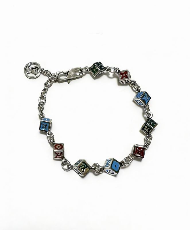 LV Bracelet 12yxx274 (2)