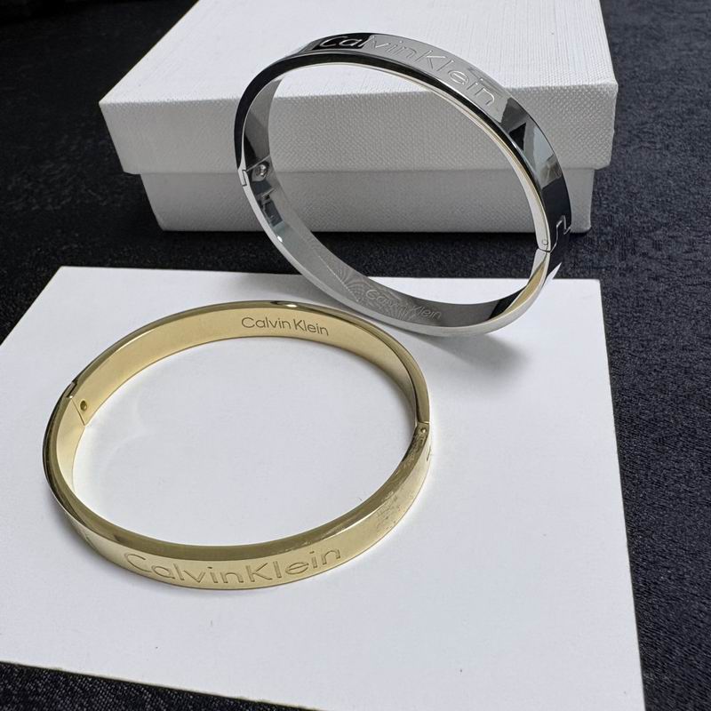 LV Bracelet 12yxx279 (3)