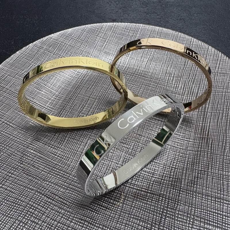 LV Bracelet 12yxx279 (4)