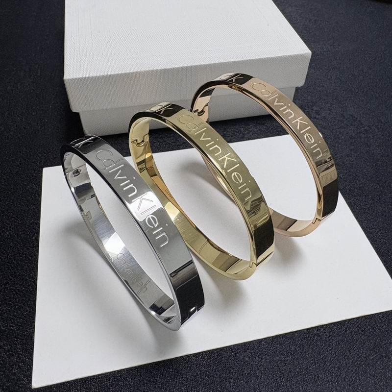 LV Bracelet 12yxx279 (5)
