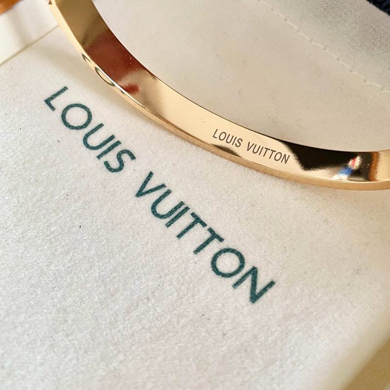 LV Bracelet 12yxx282 (3)
