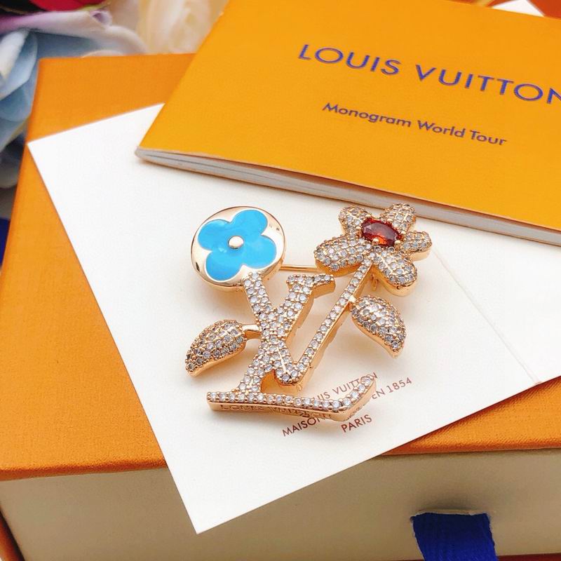 LV Brooch 11yxx03 (2)