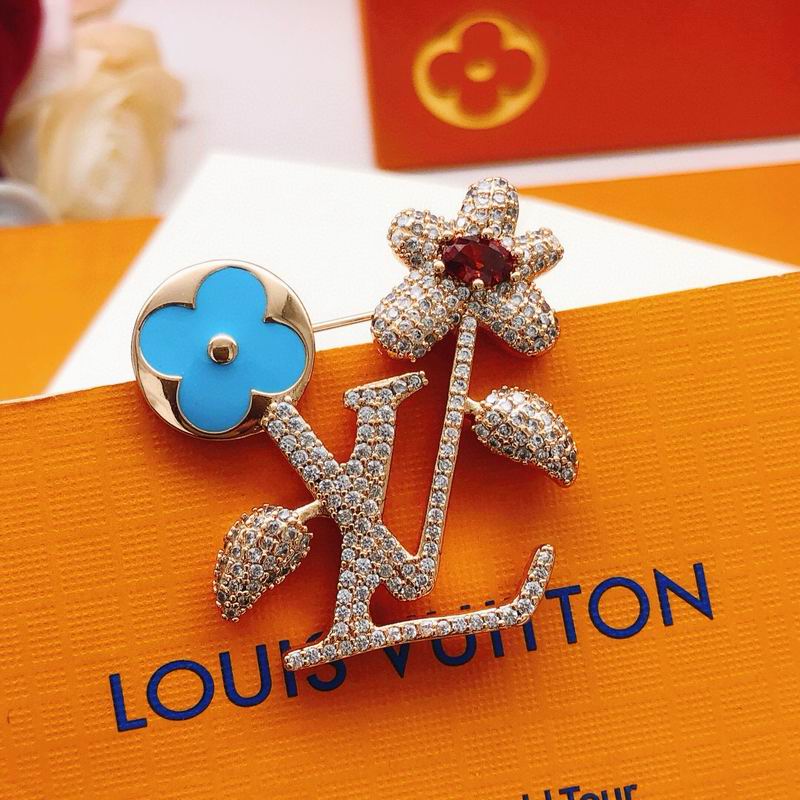 LV Brooch 11yxx03 (4)