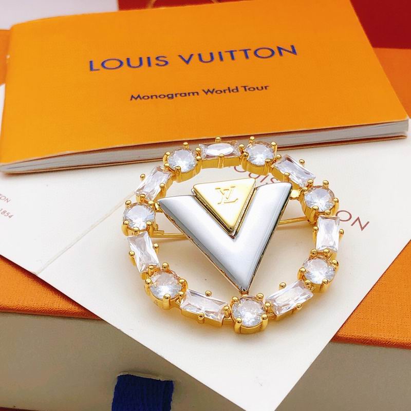 LV Brooch 11yxx11 (2)