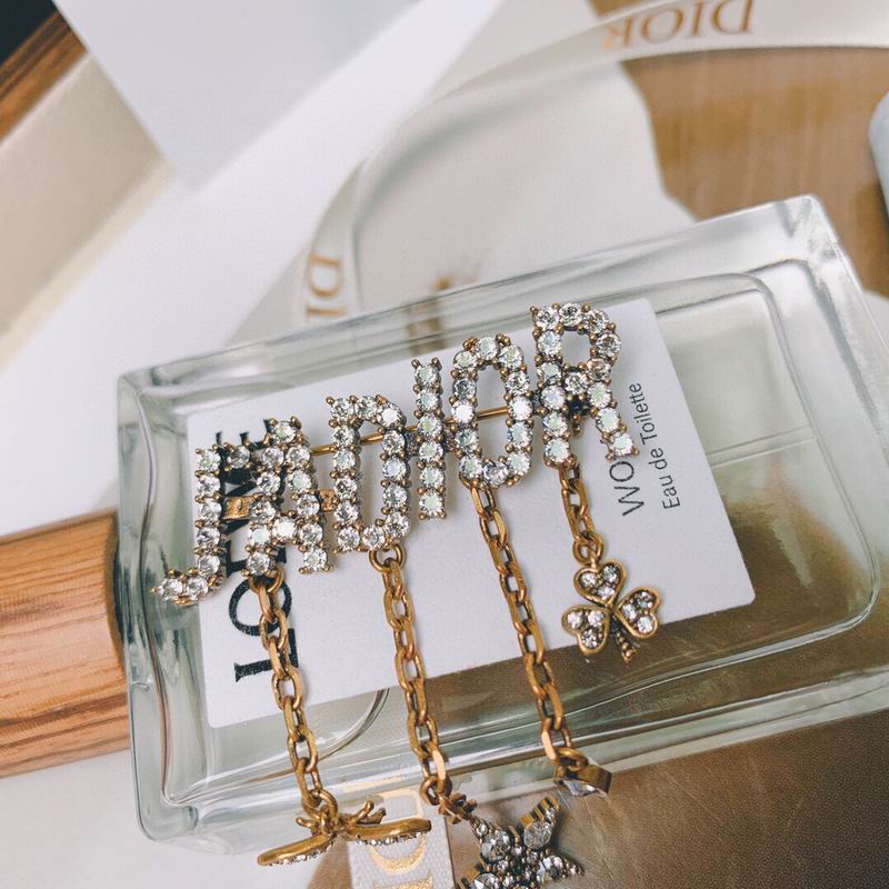 LV Brooch 12yxx21 (6)