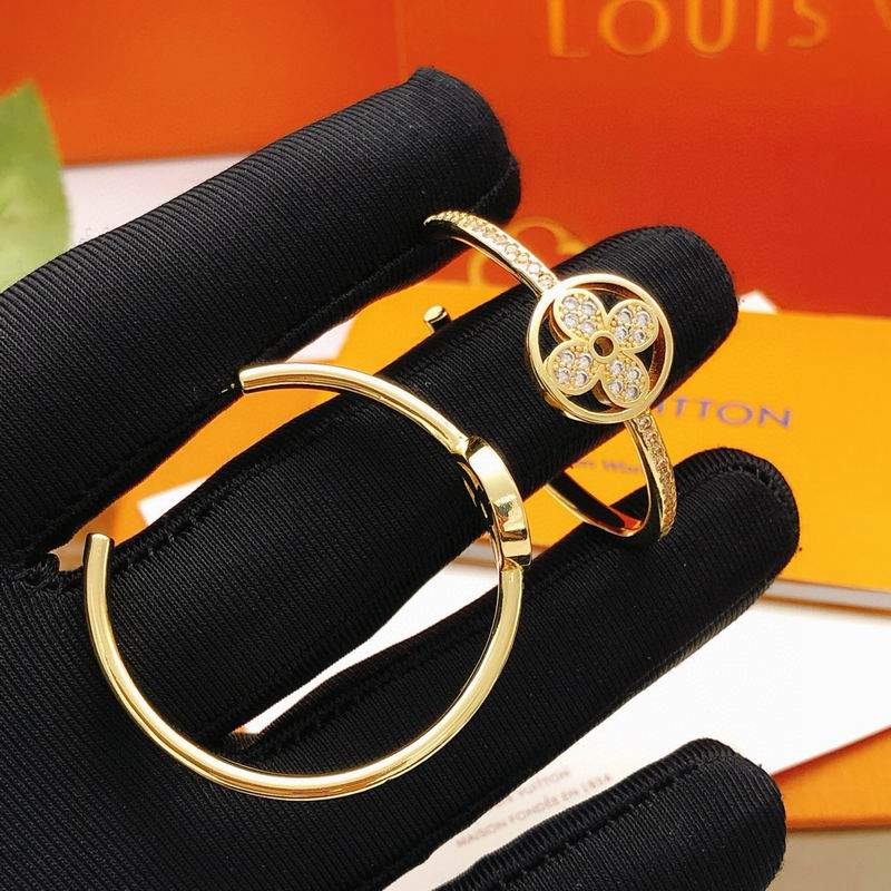 LV Earring 01yxx149 (5)