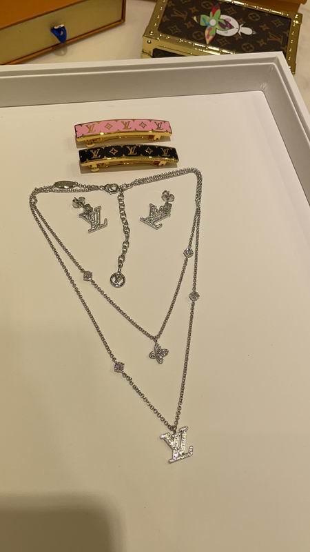 LV Earring 01yxx164 (4)