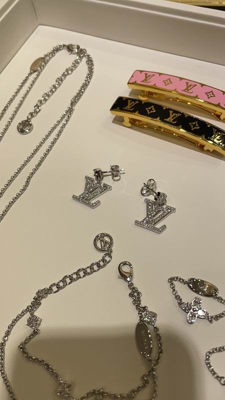 LV Earring 01yxx164 (5)