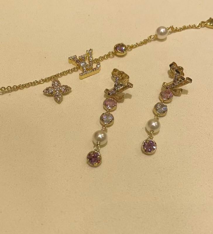 LV Earring 01yxx165 (1)