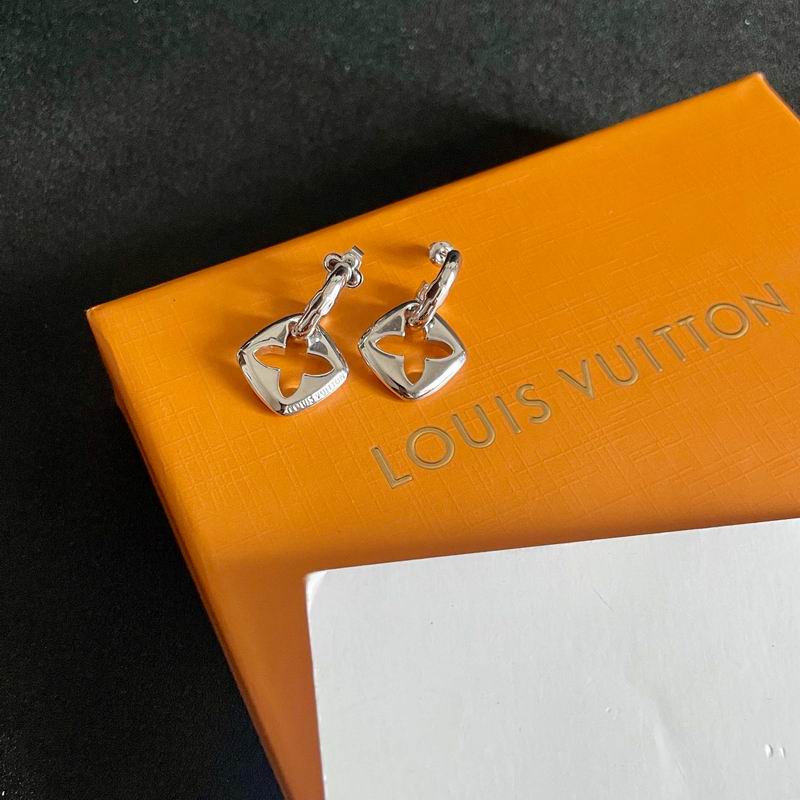 LV Earring 01yxx176 (2)