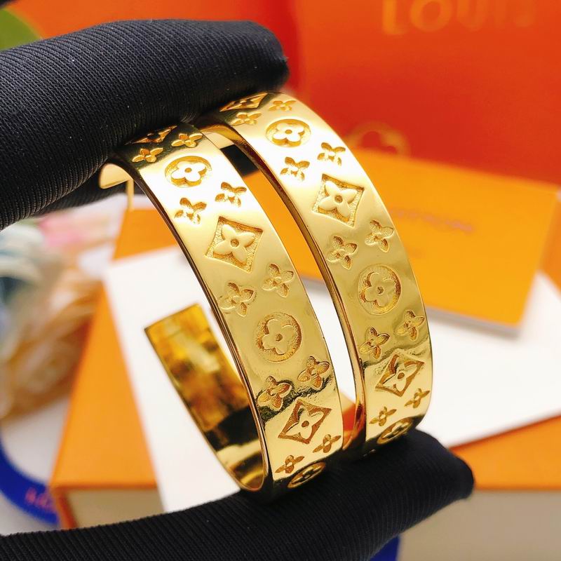 LV Earring 01yxx184 (1)