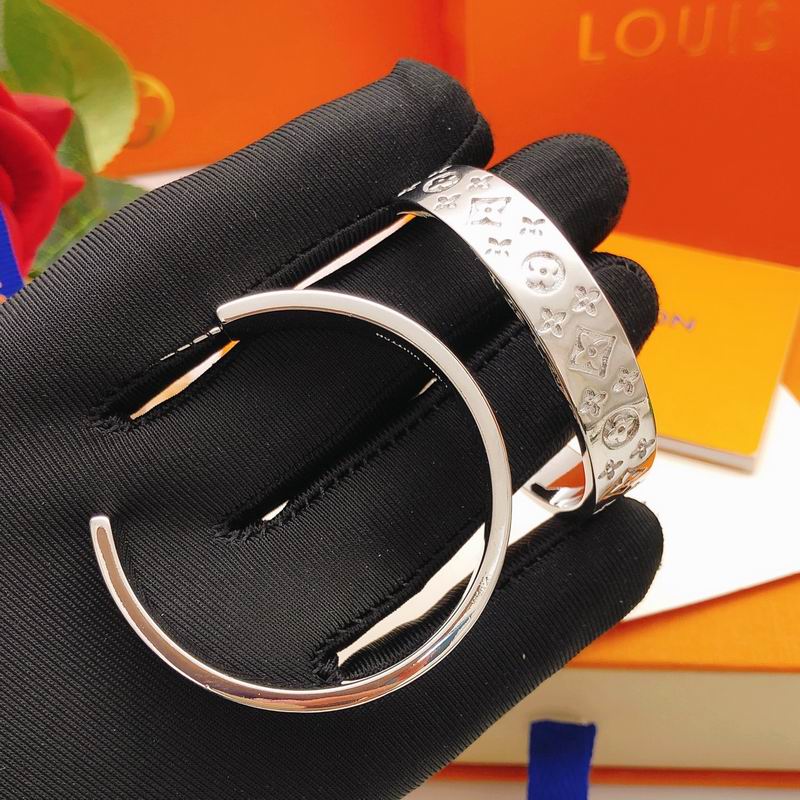 LV Earring 01yxx184 (14)