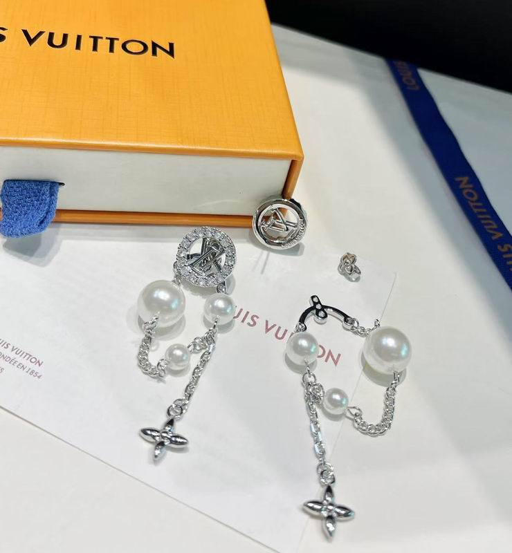 LV Earring 11yxx04 (4)