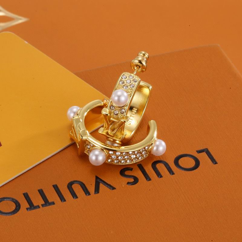 LV Earring 11yxx20 (3)