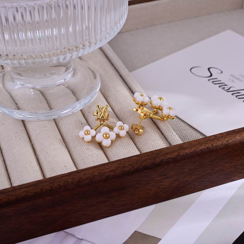 LV Earring 11yxx34 (3)