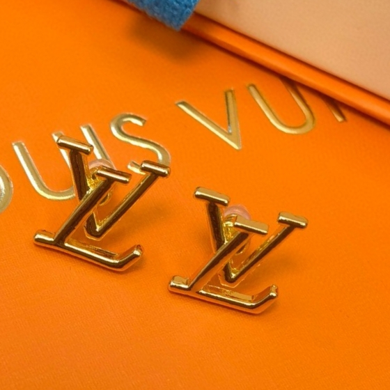 LV Earring 11yxx43 (8)