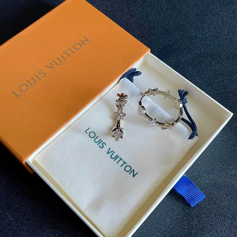 LV Earring 11yxx65 (5)