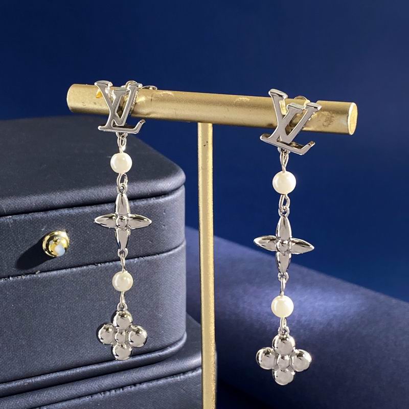 LV Earring 11yxx68 (4)