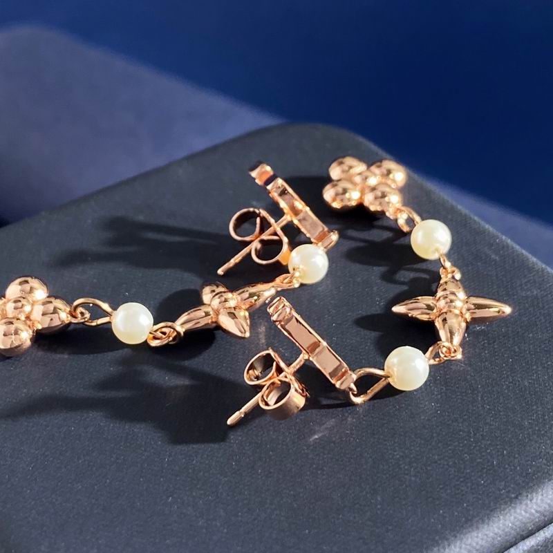 LV Earring 11yxx68 (8)