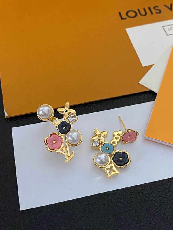 LV Earring 11yxx71 (3)