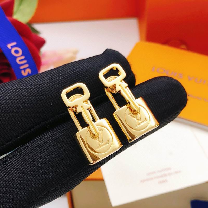 LV Earring 12yxx102 (1)