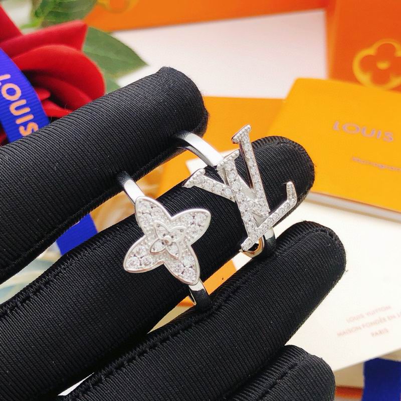 LV Earring 12yxx114 (10)