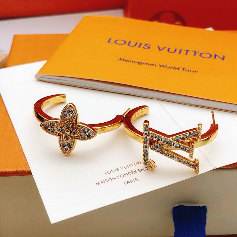 LV Earring 12yxx114 (2)