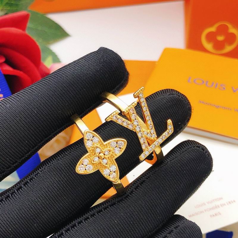 LV Earring 12yxx114 (4)