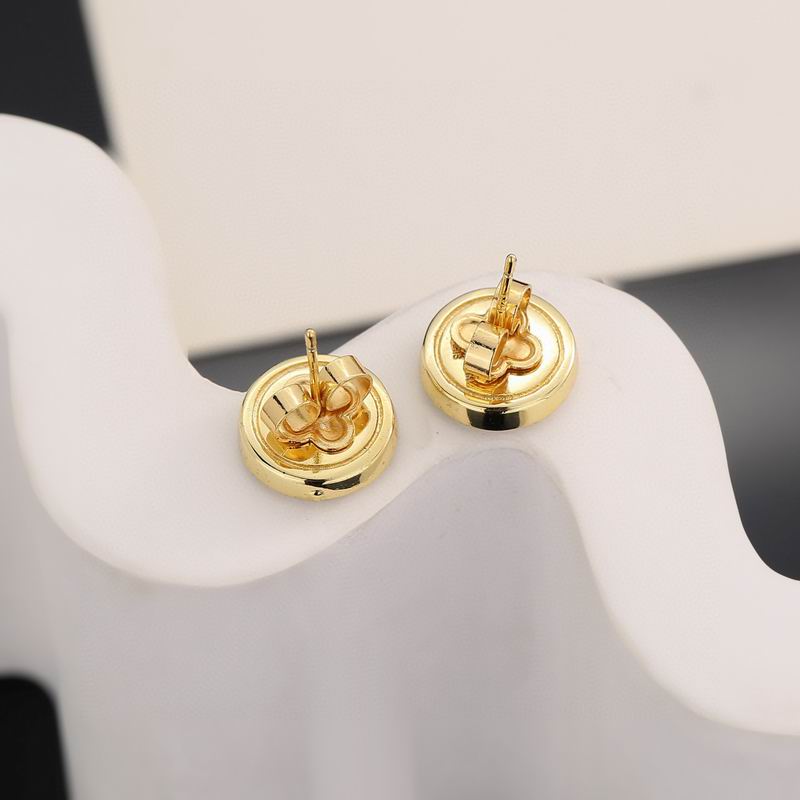 LV Earring 12yxx80 (5)