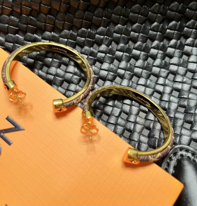 LV Earring 12yxx91 (2)
