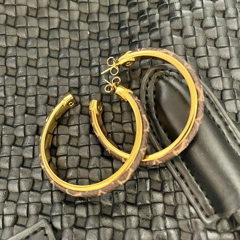 LV Earring 12yxx91 (3)