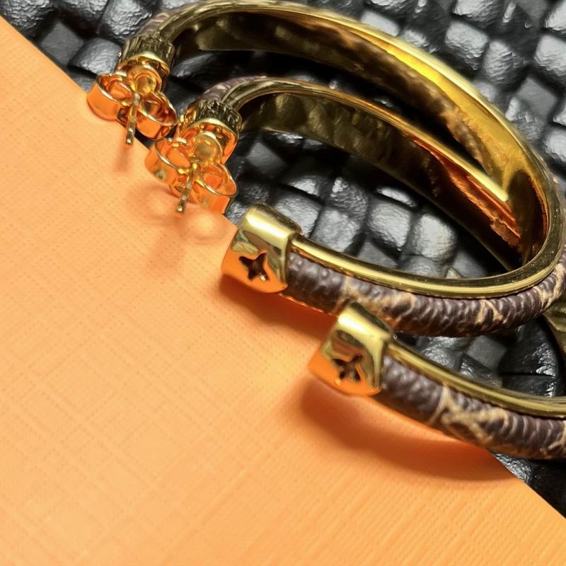 LV Earring 12yxx91 (5)