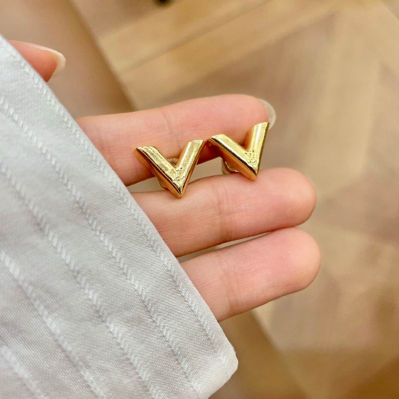 LV Earring 12yxx93 (1)