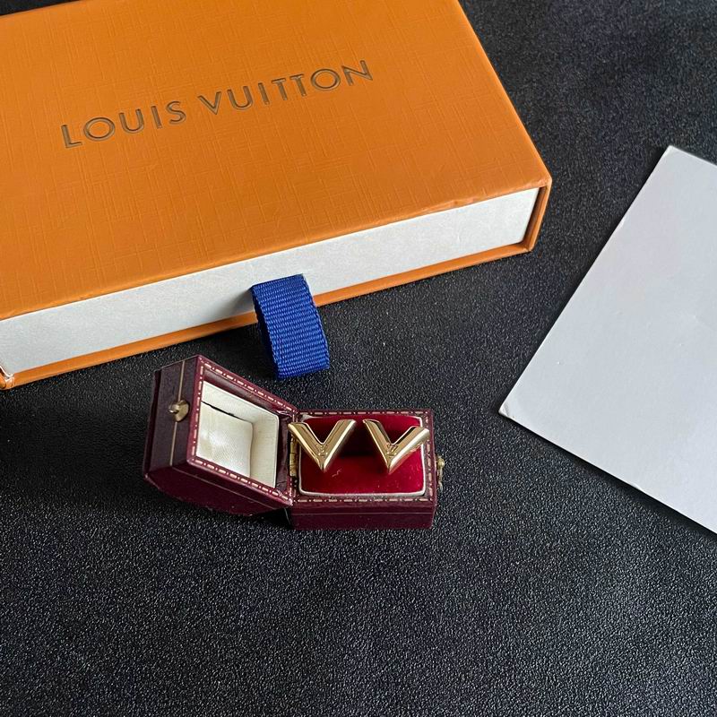 LV Earring 12yxx93 (3)